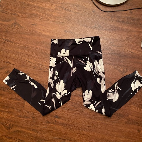 All in Motion leggings - Picture 3 of 3